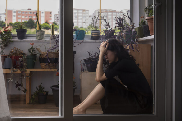 Read more about the article The Loneliness Epidemic: Understanding the Growing Mental Health Crisis